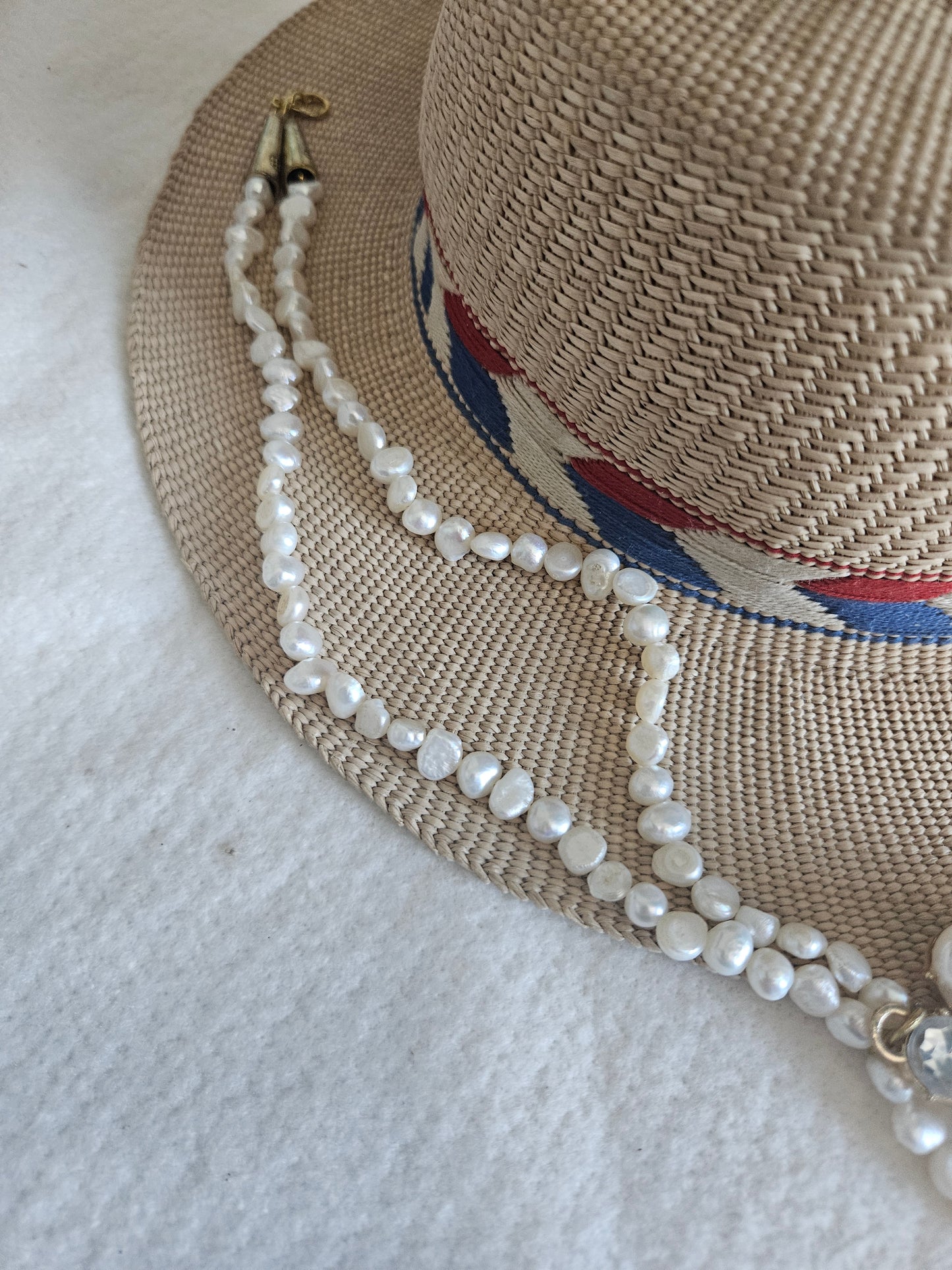 Pearl and Clasp Necklace