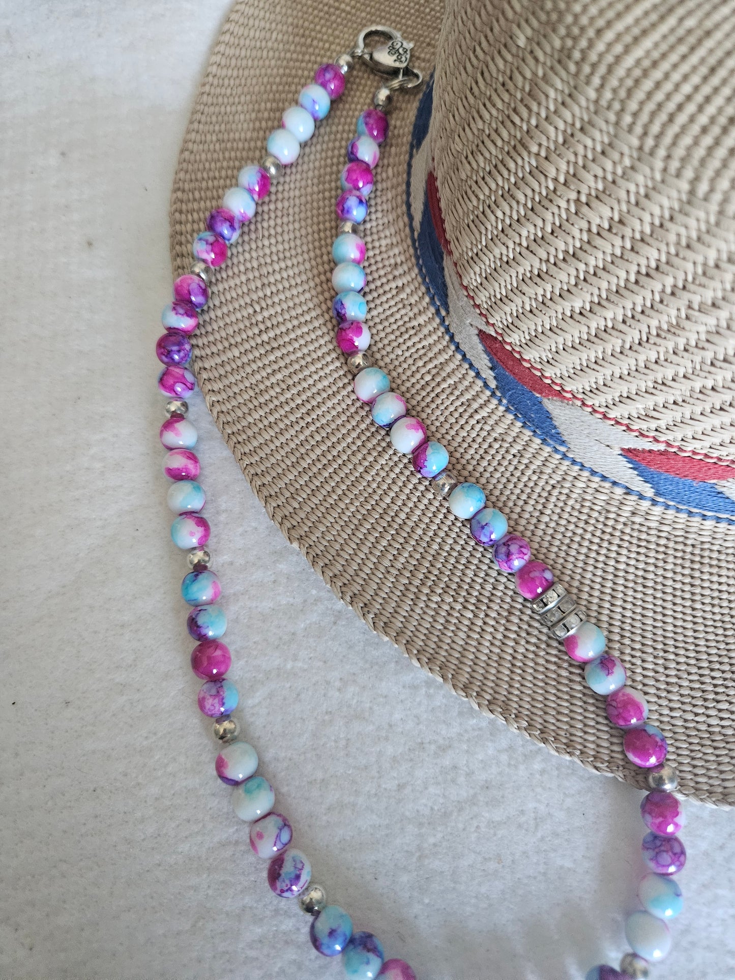Variant Pink and Blue Glass Beads Necklace