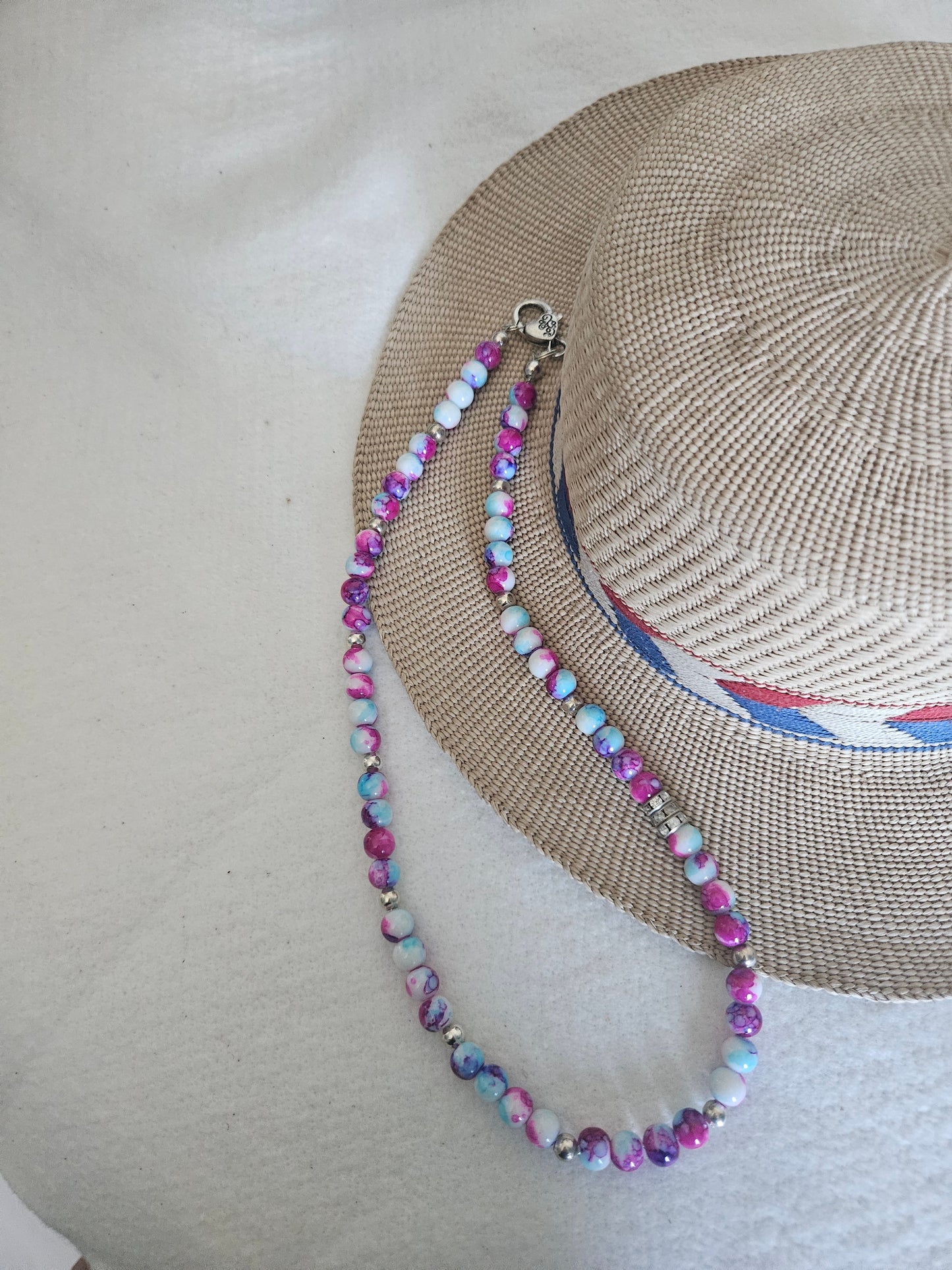 Variant Pink and Blue Glass Beads Necklace